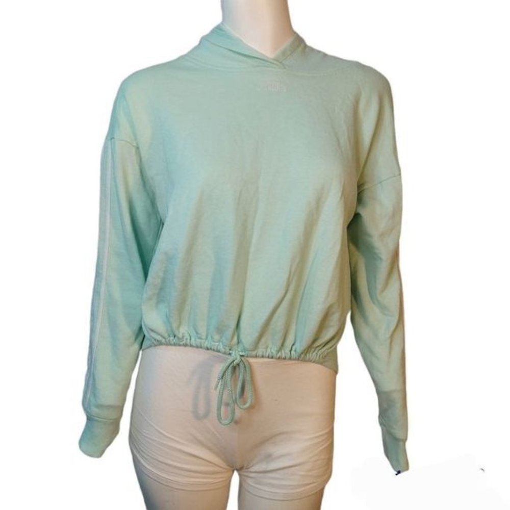 Womans Pullover Short Cut Hoddie with Drawstring